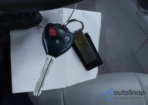 2007 Toyota Camry Le z USA, uszkodzony, nr VIN 4T1BE46K17U155603